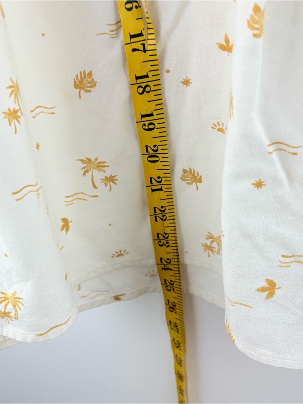 Eddie Bauer Sleeveless Collared Blouse Shirt Ivory Gold Tropical Outdoor Medium - Picture 5 of 8